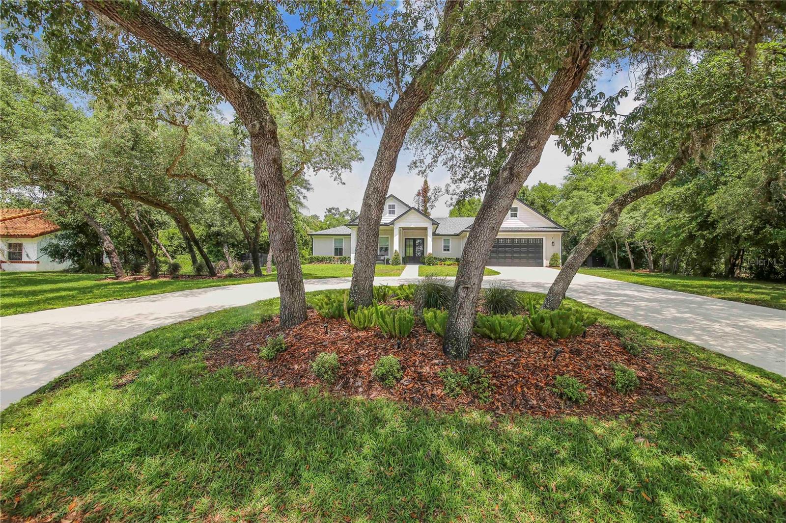 1 PINE FOREST DR, HAINES CITY, FL, 33844