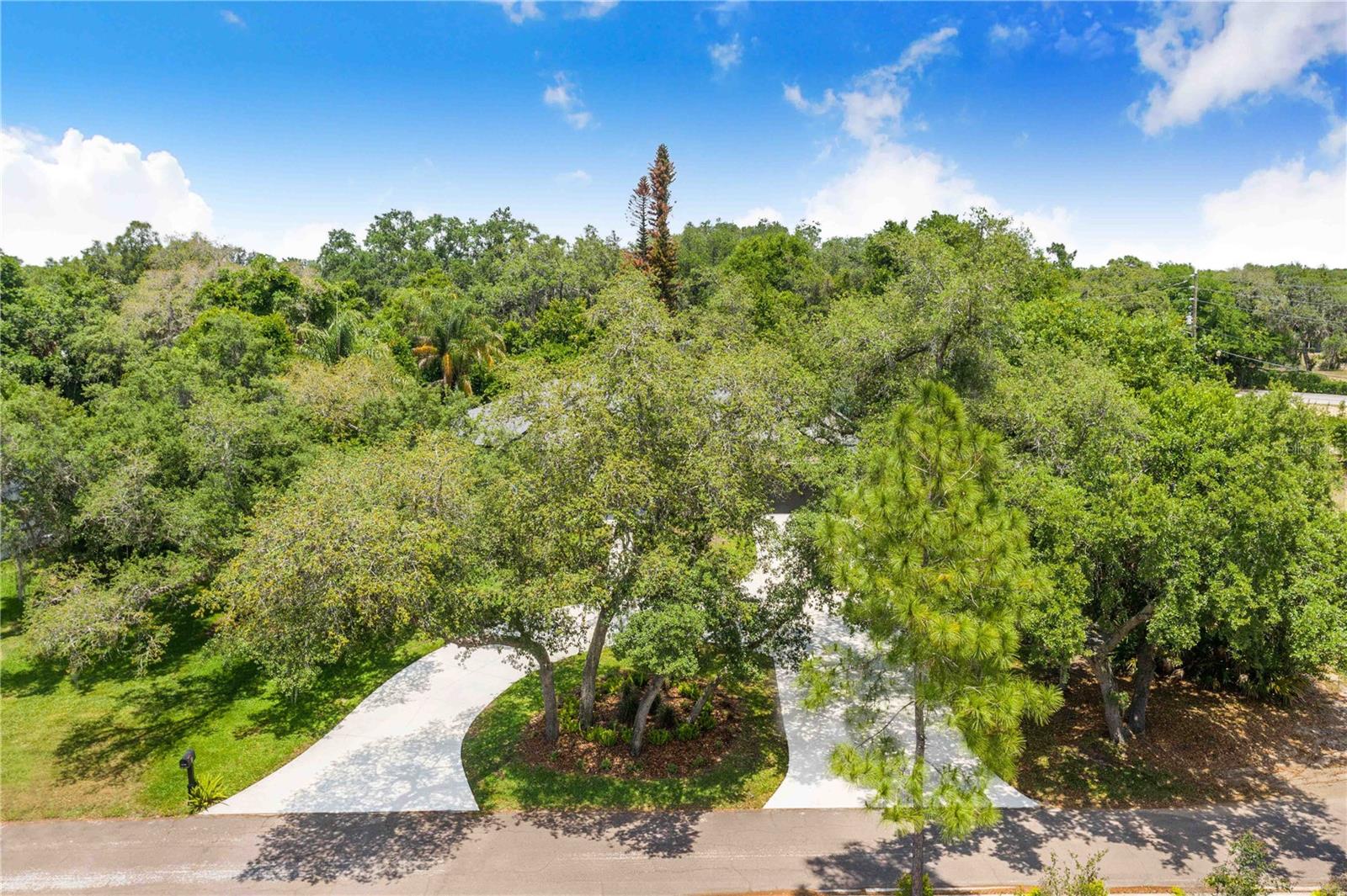 1 PINE FOREST DR, HAINES CITY, FL, 33844