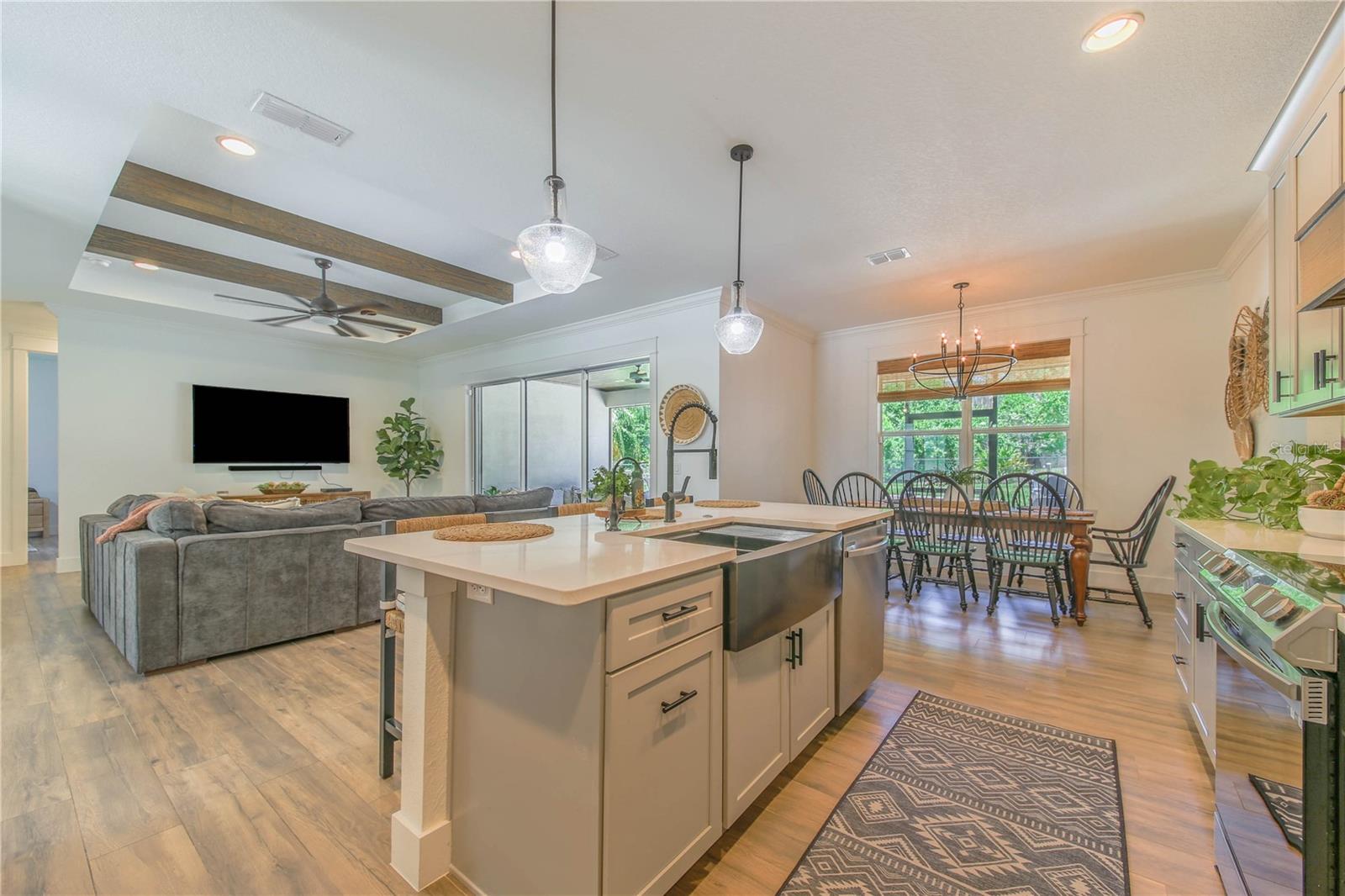1 PINE FOREST DR, HAINES CITY, FL, 33844