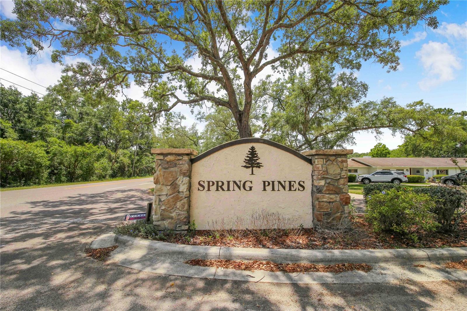 1 PINE FOREST DR, HAINES CITY, FL, 33844