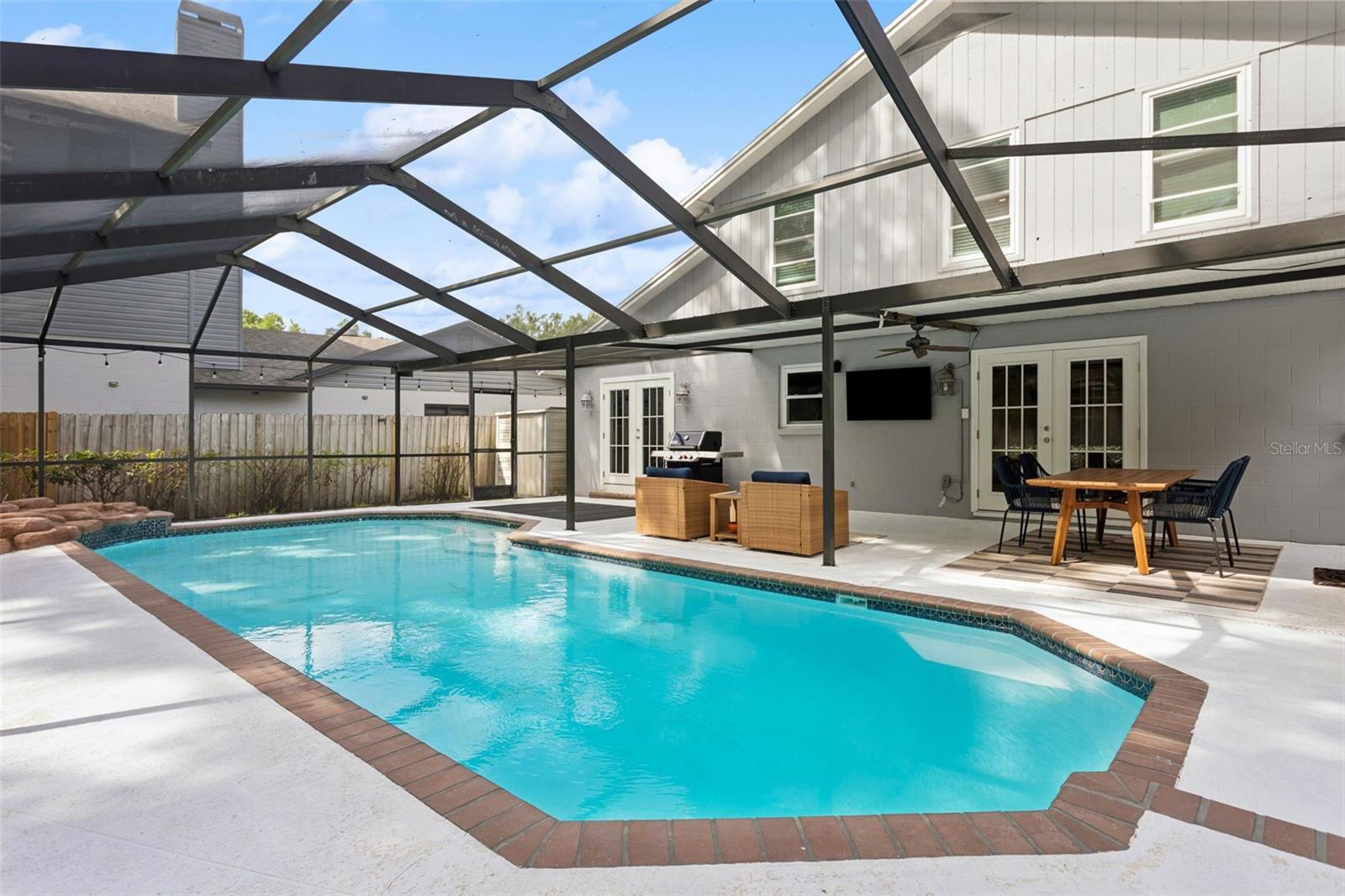 2728 LAKEVILLE DR, TAMPA, FL, 33618