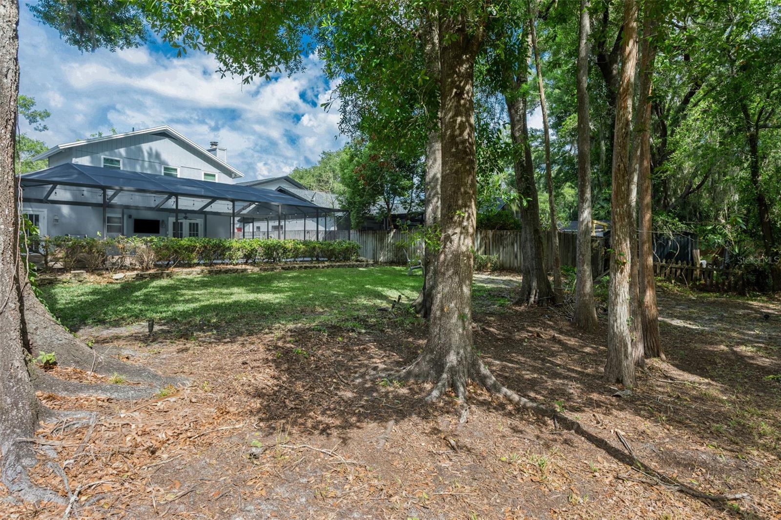 2728 LAKEVILLE DR, TAMPA, FL, 33618