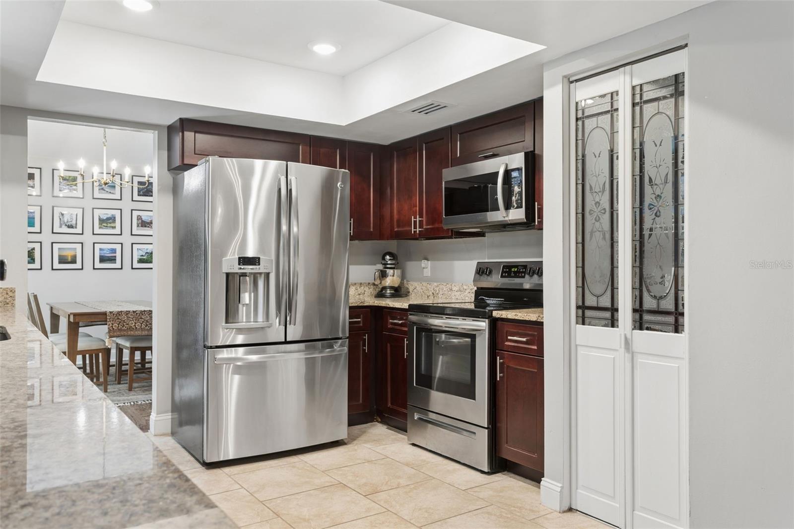2728 LAKEVILLE DR, TAMPA, FL, 33618
