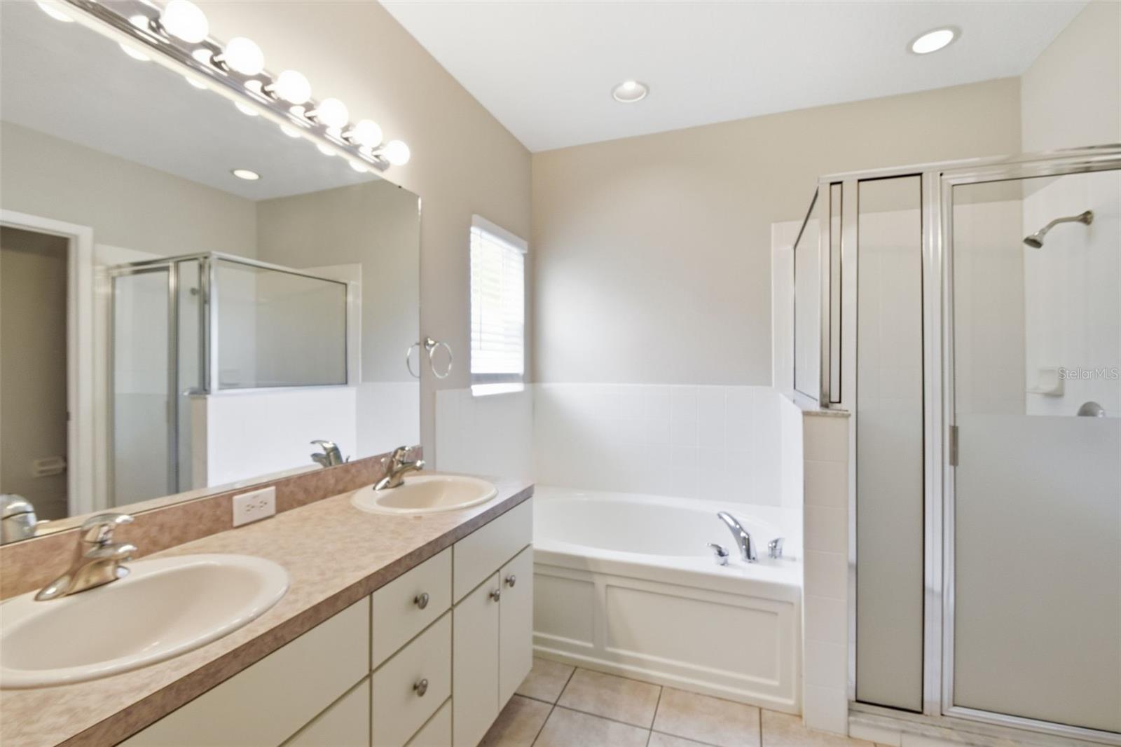 6409 BRIDGECREST DR, LITHIA, FL, 33547
