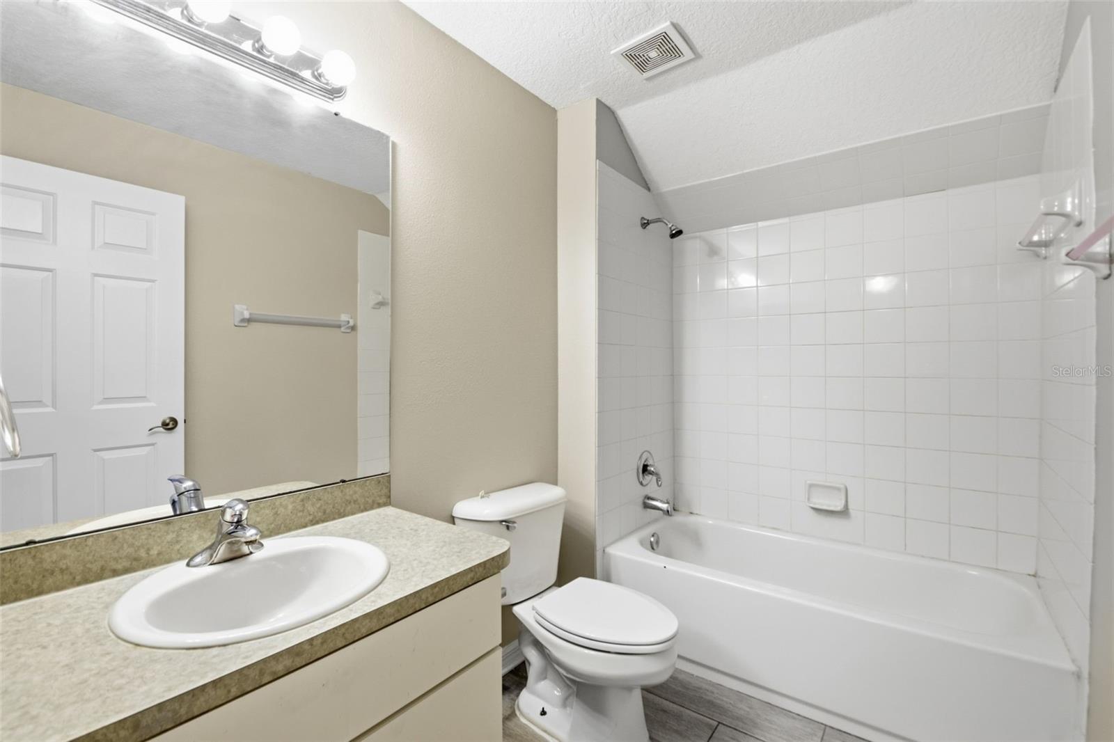 6409 BRIDGECREST DR, LITHIA, FL, 33547