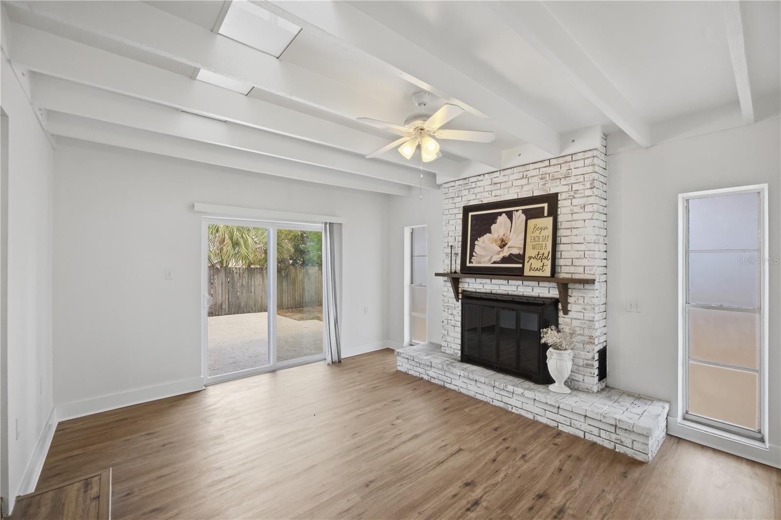 4606 E LINEBAUGH AVE, TAMPA, FL, 33617