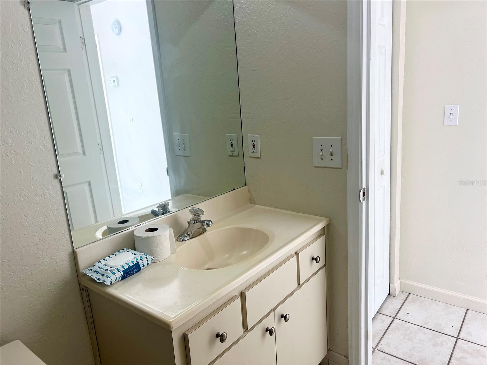 3110 W IVY ST, TAMPA, FL, 33607