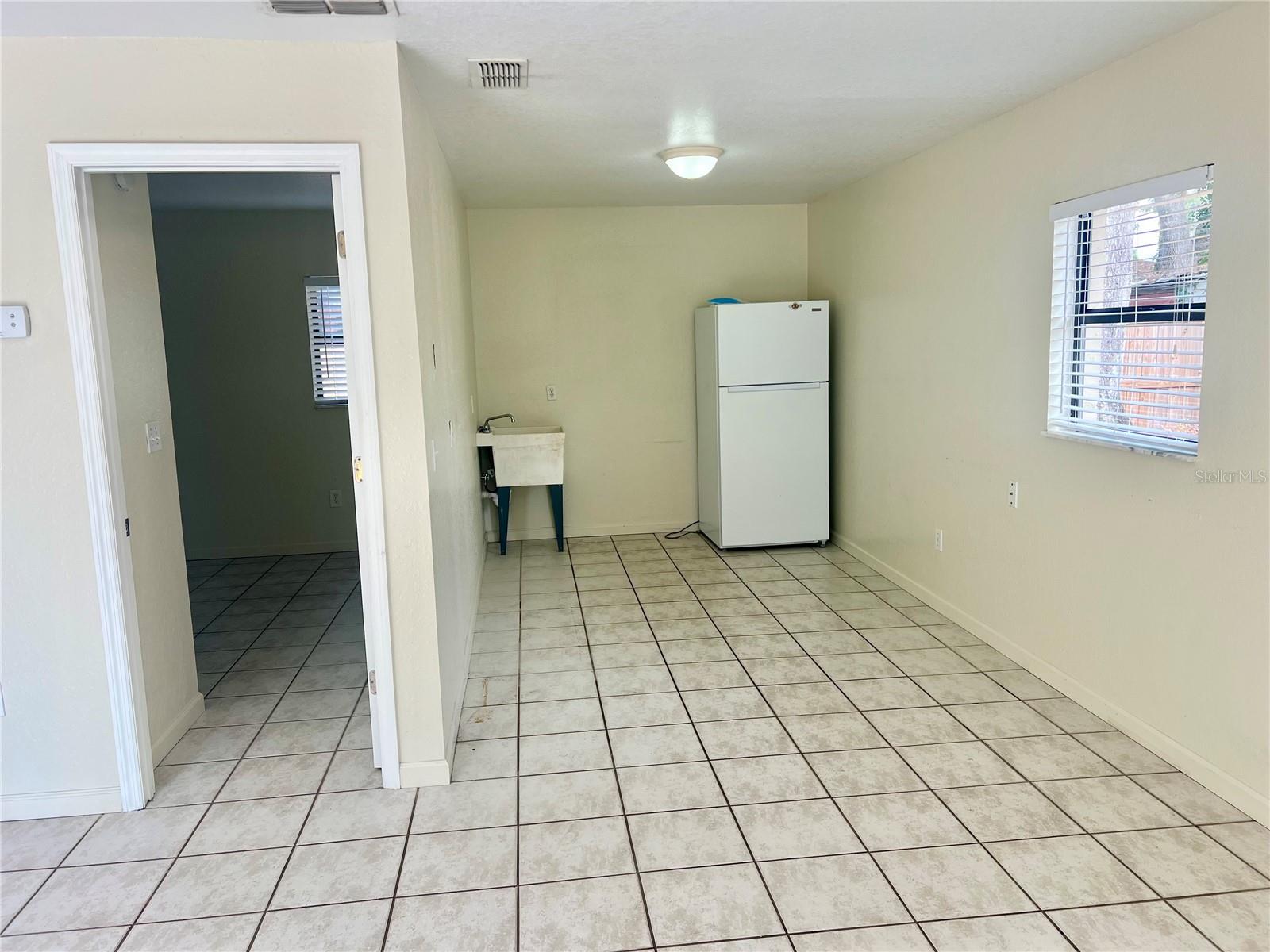 3110 W IVY ST, TAMPA, FL, 33607