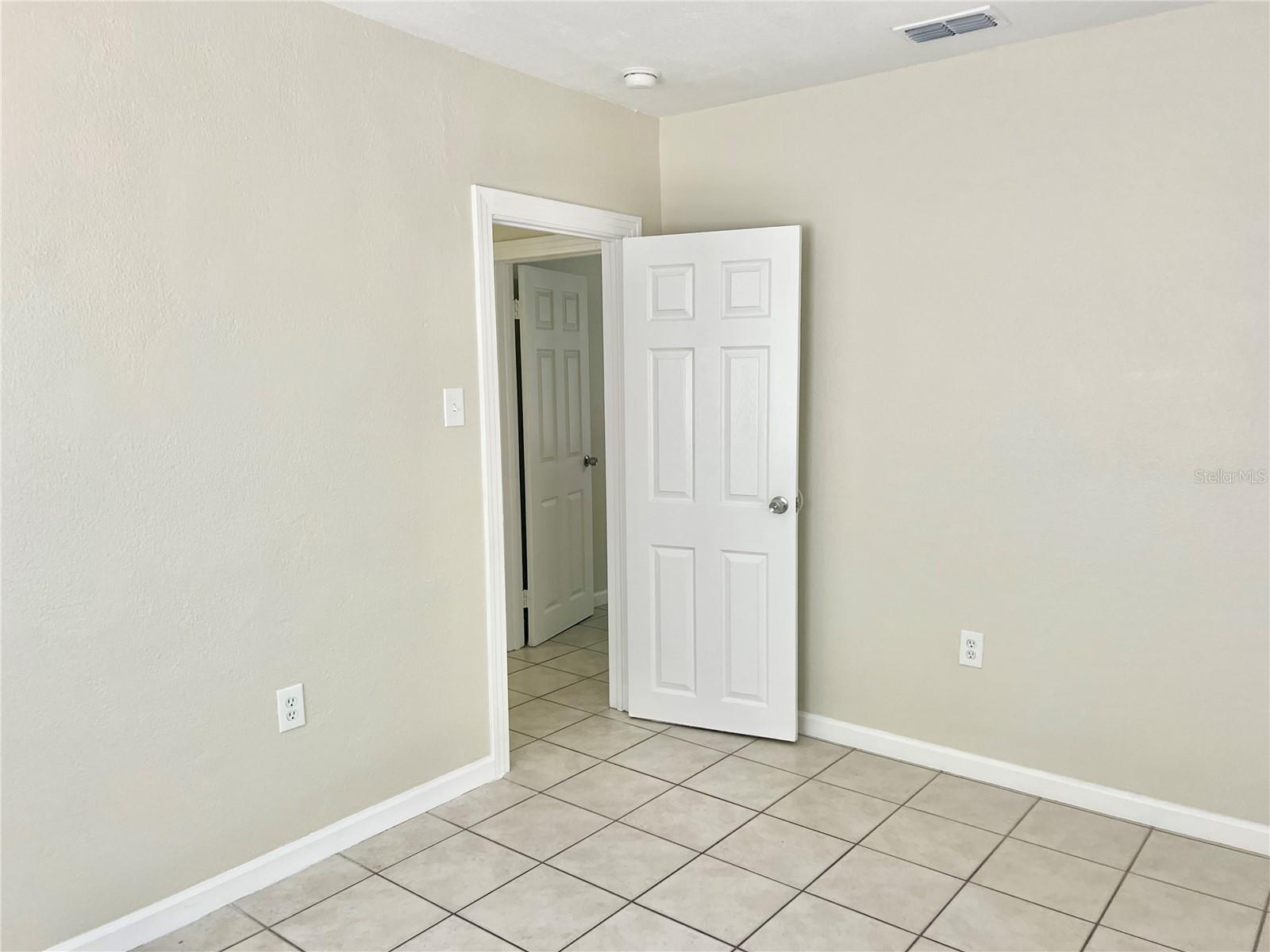 3110 W IVY ST, TAMPA, FL, 33607