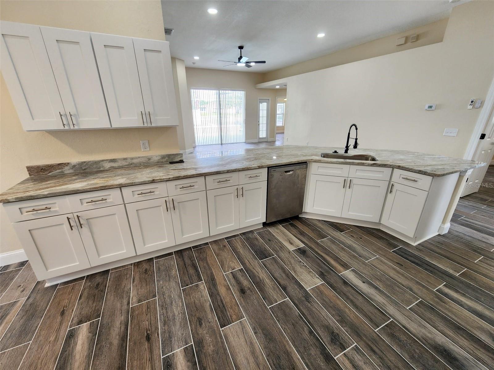 29545 MORWEN PL, WESLEY CHAPEL, FL, 33543