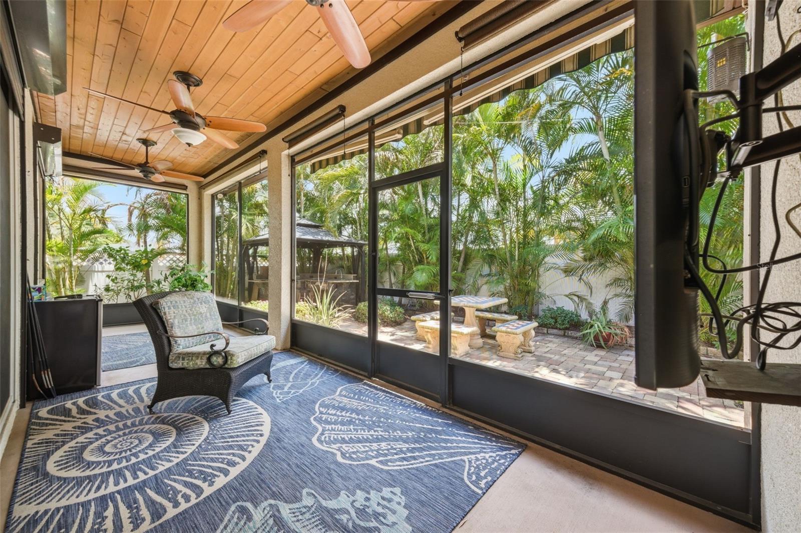 2902 W HEITER ST, TAMPA, FL, 33607