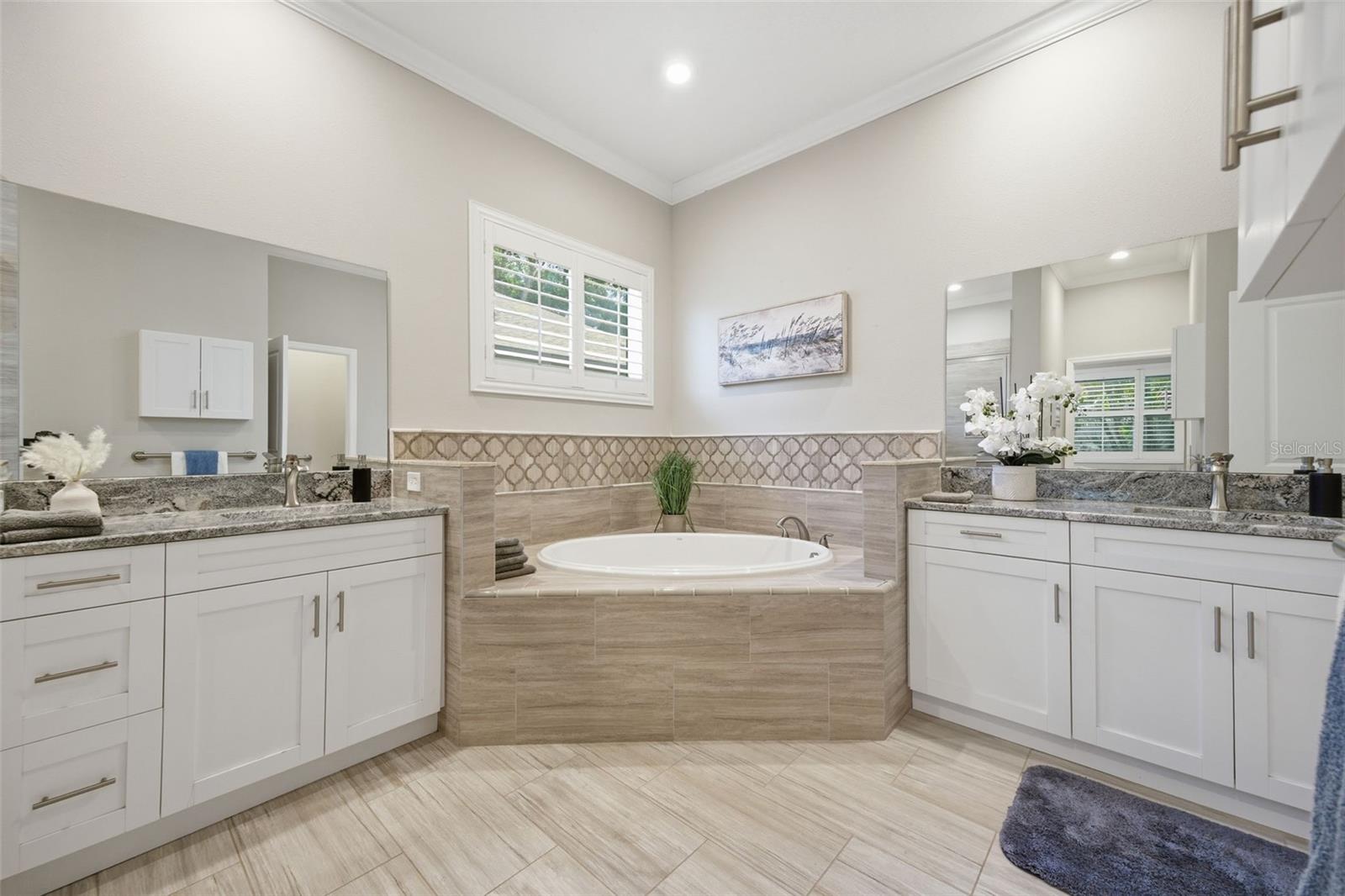2902 W HEITER ST, TAMPA, FL, 33607