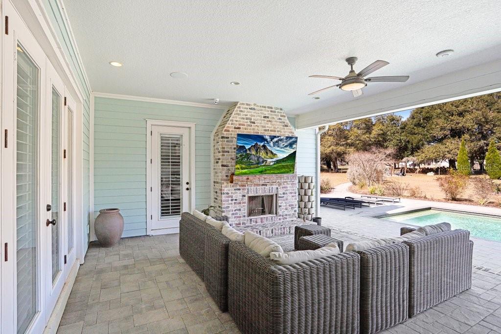 11634 DAVIS POOL RD, SEFFNER, FL, 33584