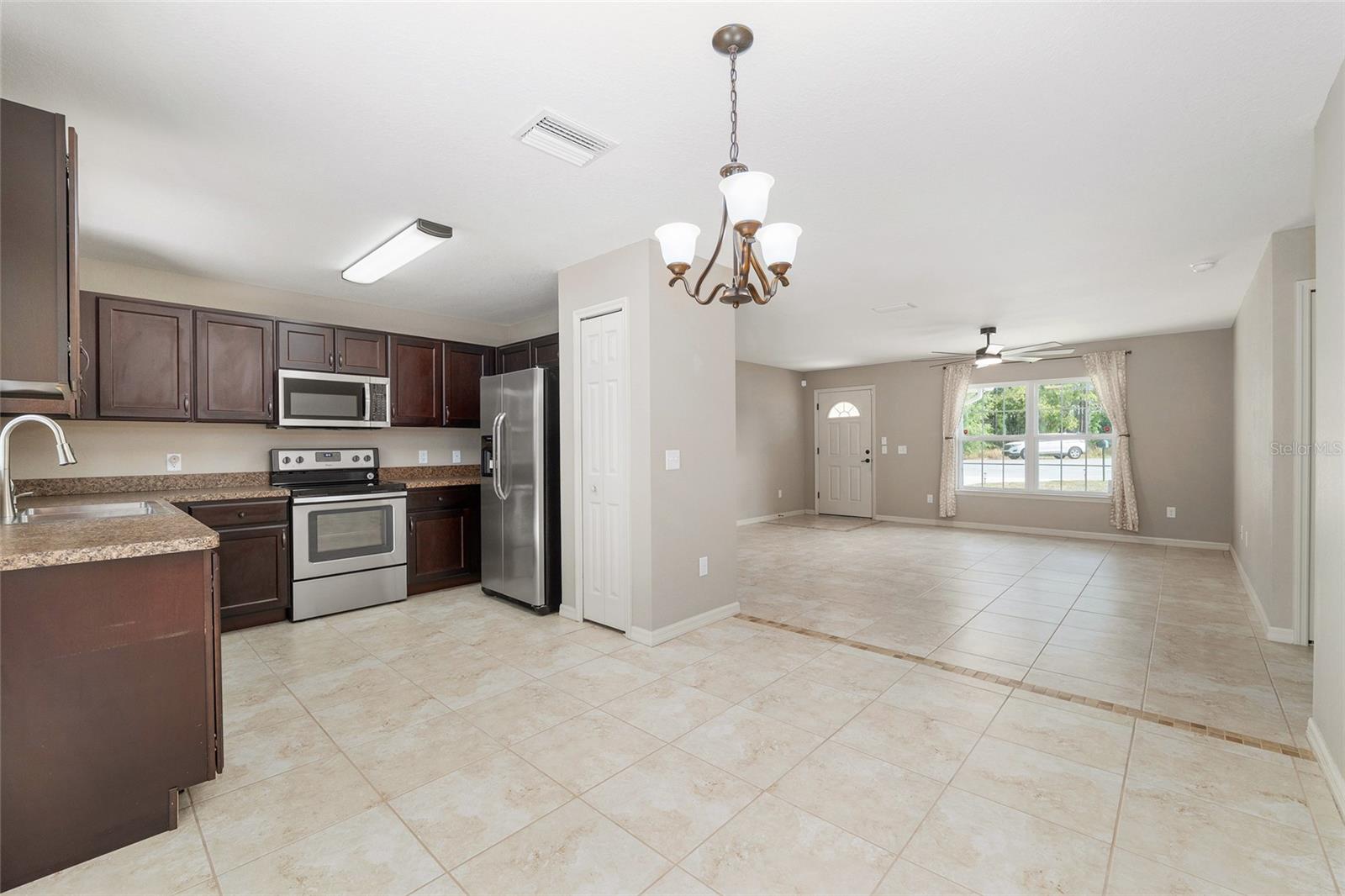2 HEMLOCK LOOP DR, OCALA, FL, 34472
