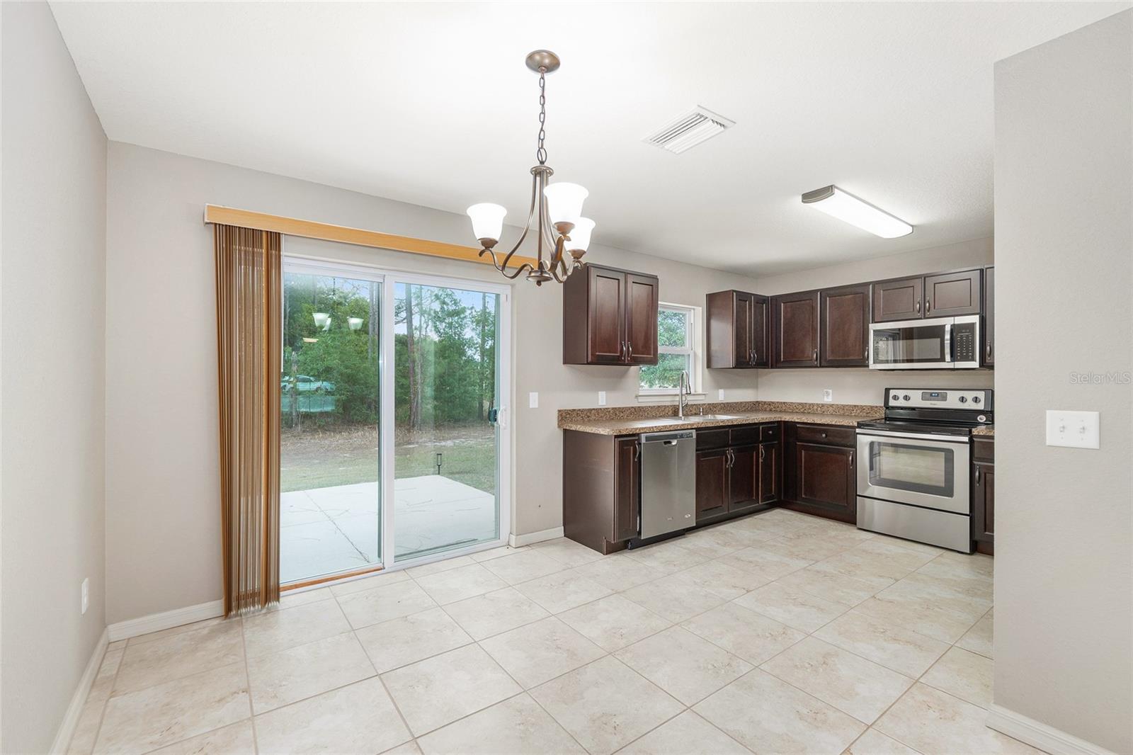 2 HEMLOCK LOOP DR, OCALA, FL, 34472