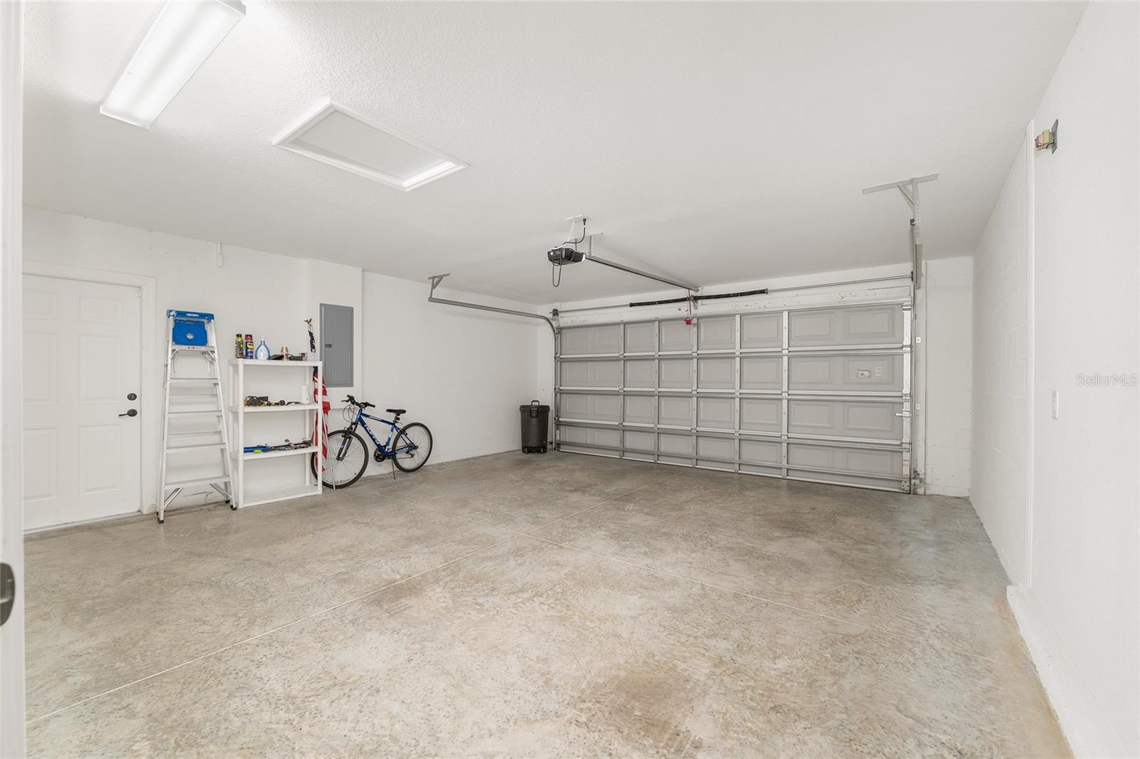 2 HEMLOCK LOOP DR, OCALA, FL, 34472