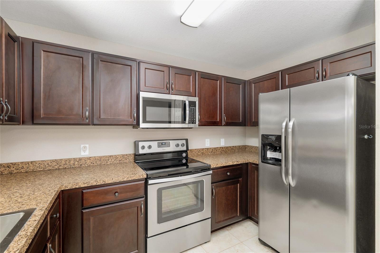 2 HEMLOCK LOOP DR, OCALA, FL, 34472