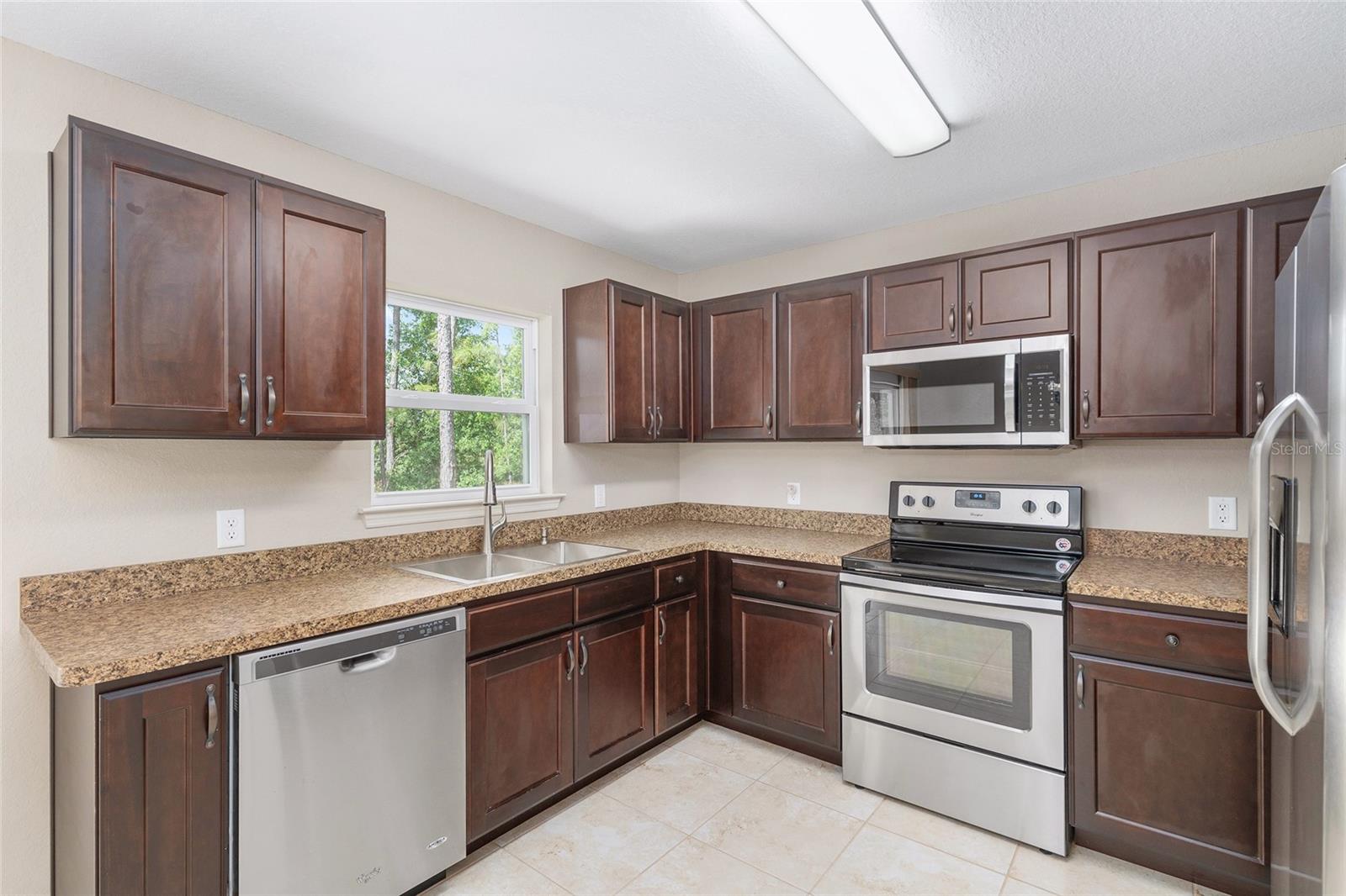 2 HEMLOCK LOOP DR, OCALA, FL, 34472