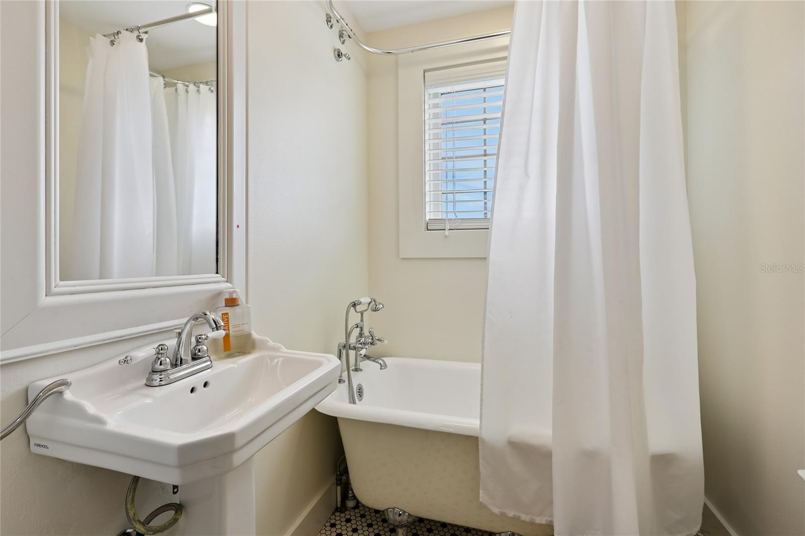 8410 KENAVIS PL, ODESSA, FL, 33556