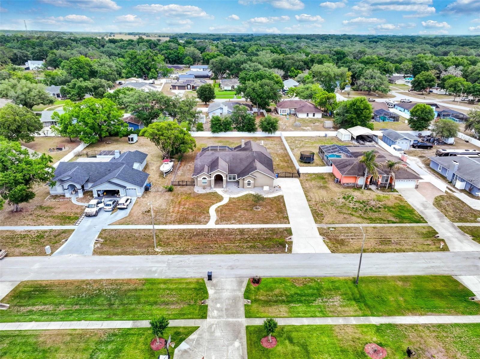 12229 LANGSHAW DR, THONOTOSASSA, FL, 33592