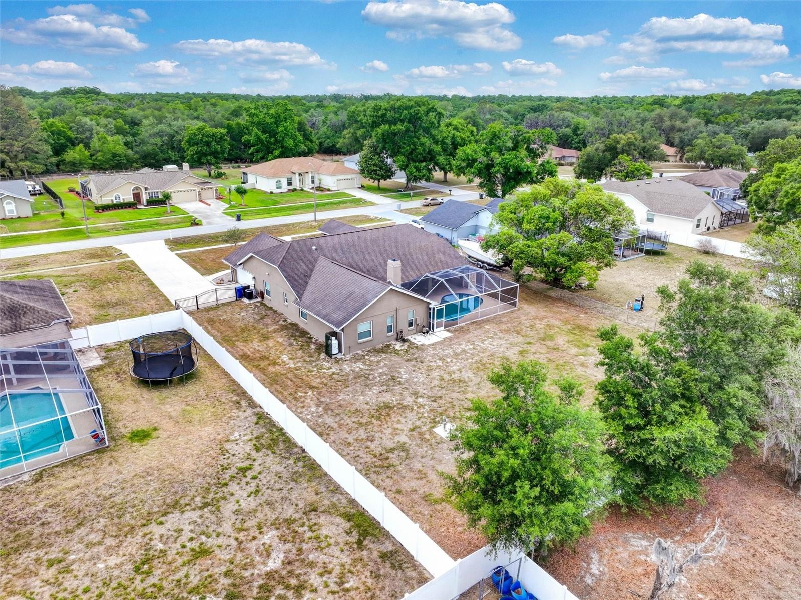 12229 LANGSHAW DR, THONOTOSASSA, FL, 33592