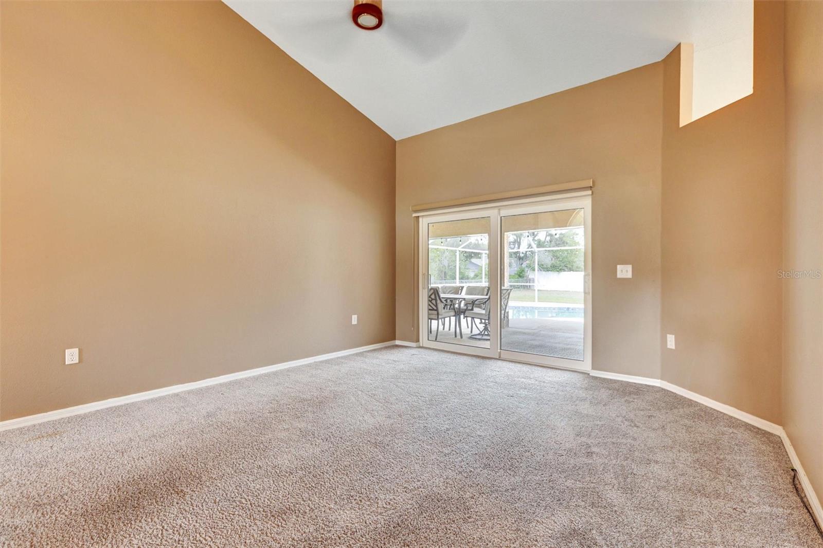 12229 LANGSHAW DR, THONOTOSASSA, FL, 33592