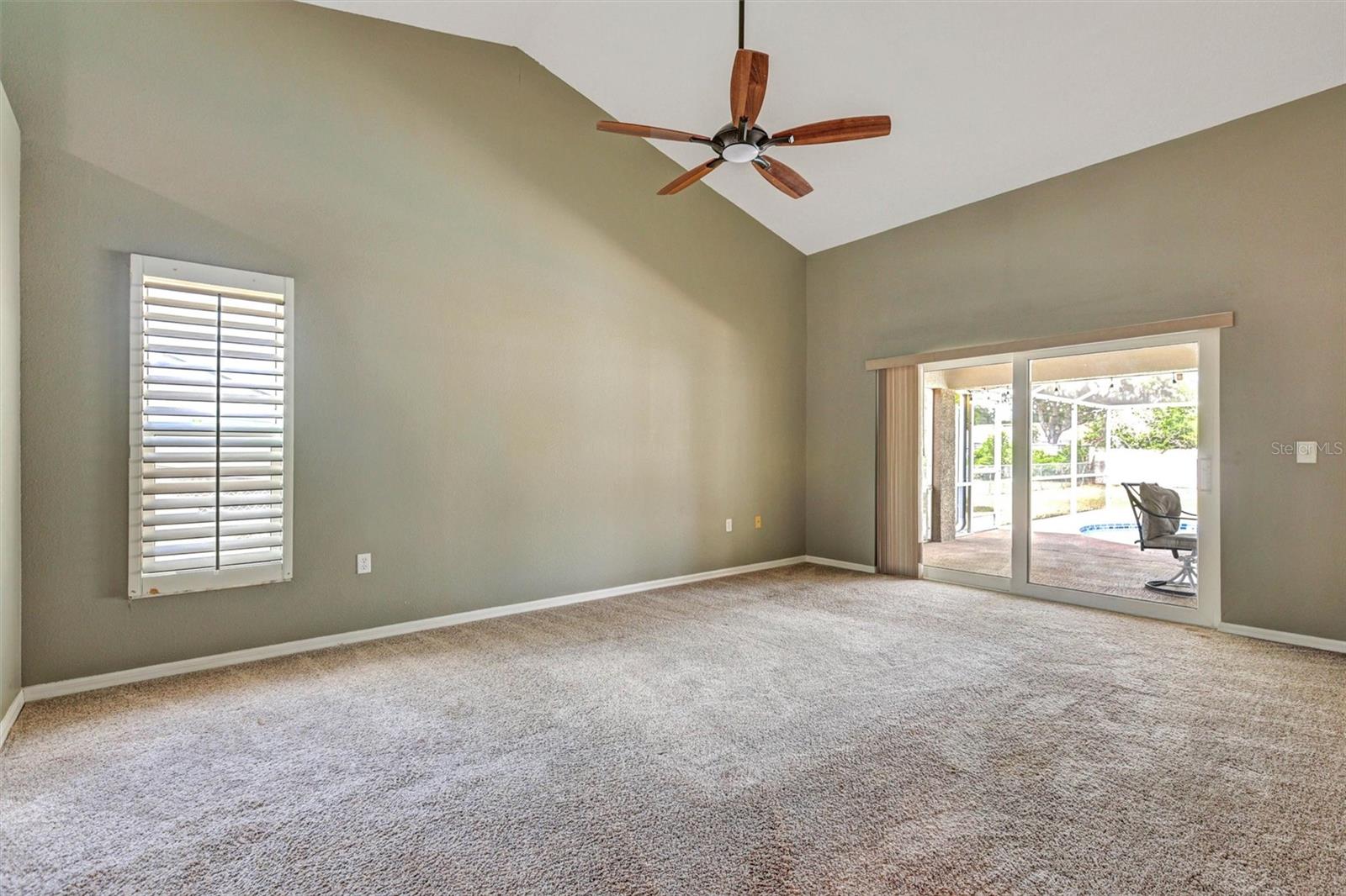 12229 LANGSHAW DR, THONOTOSASSA, FL, 33592