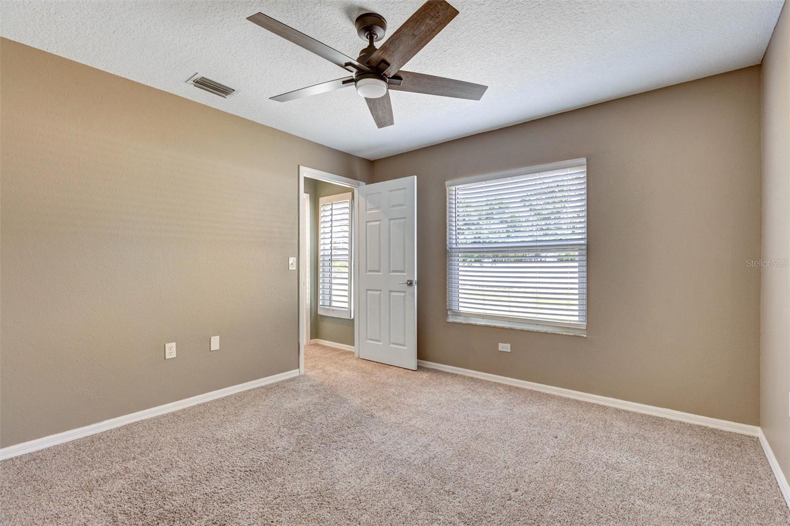 12229 LANGSHAW DR, THONOTOSASSA, FL, 33592