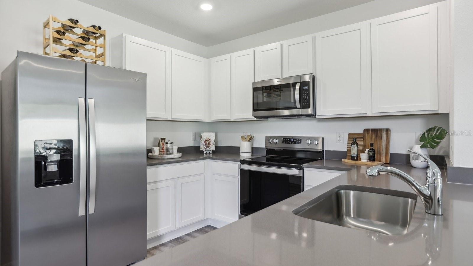 1106 SPOTTED EGRET LOOP, RUSKIN, FL, 33570