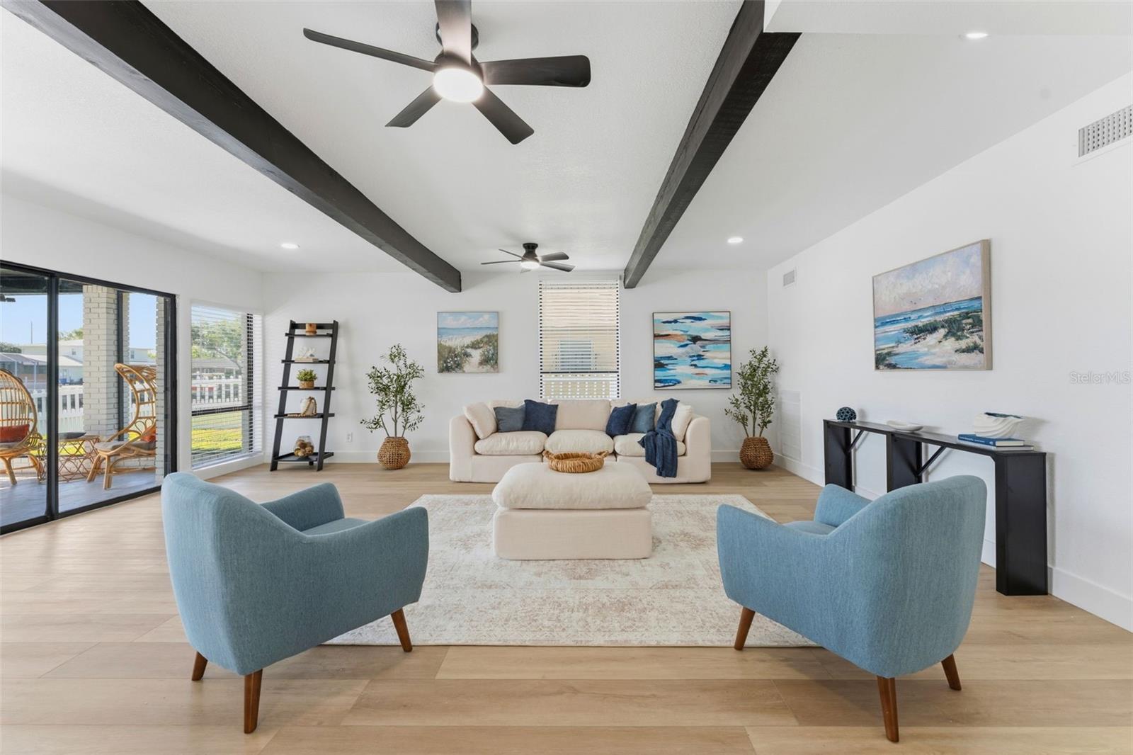 3917 E EDEN ROC CIR, TAMPA, FL, 33634