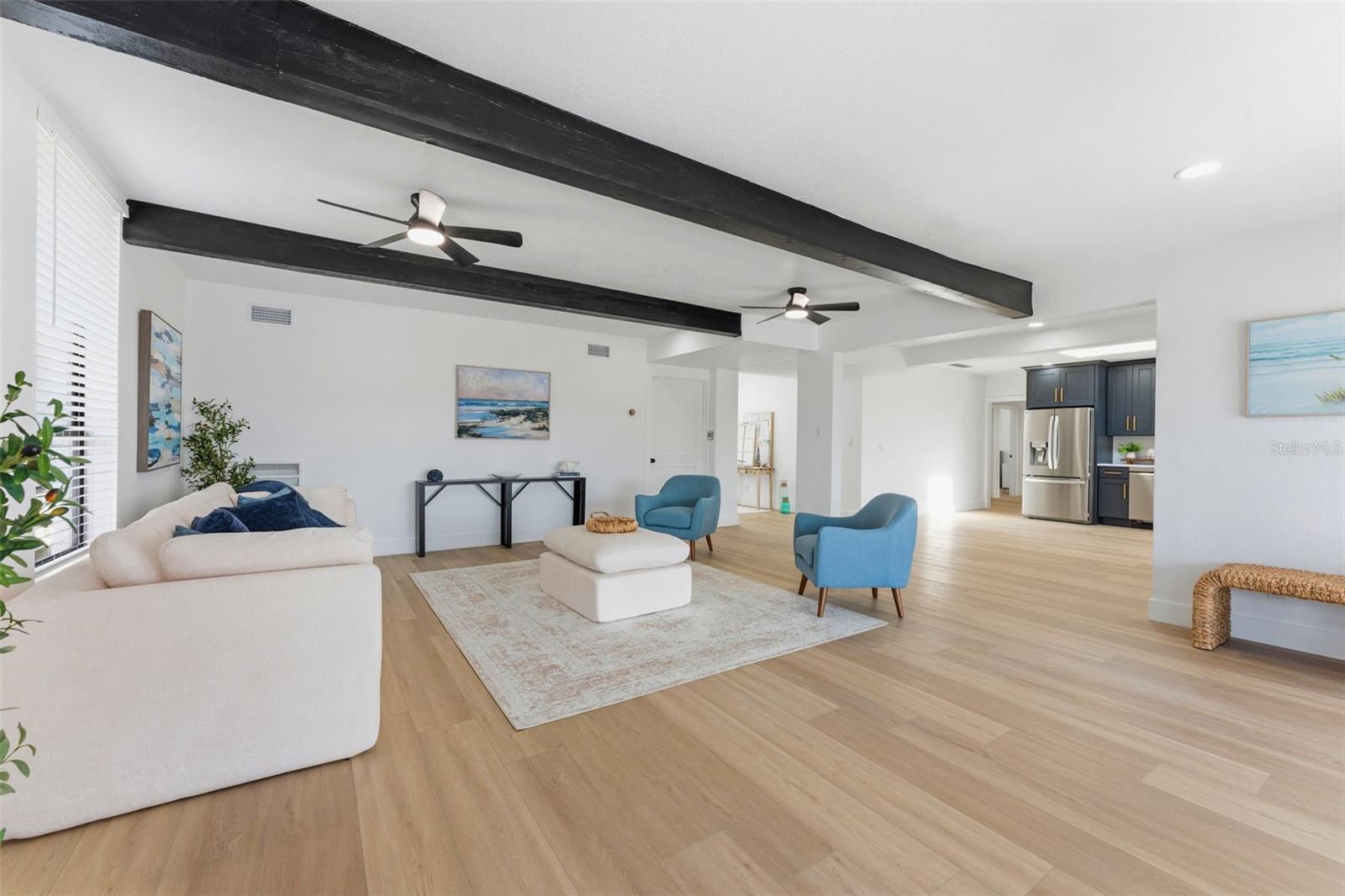 3917 E EDEN ROC CIR, TAMPA, FL, 33634