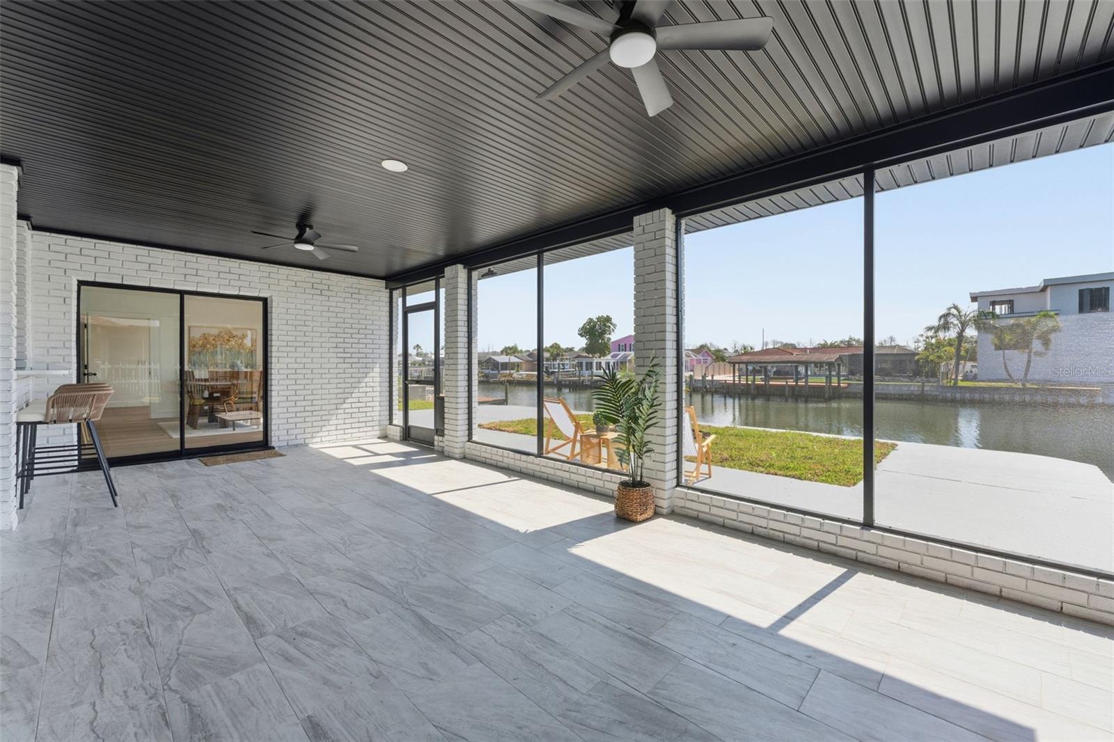3917 E EDEN ROC CIR, TAMPA, FL, 33634