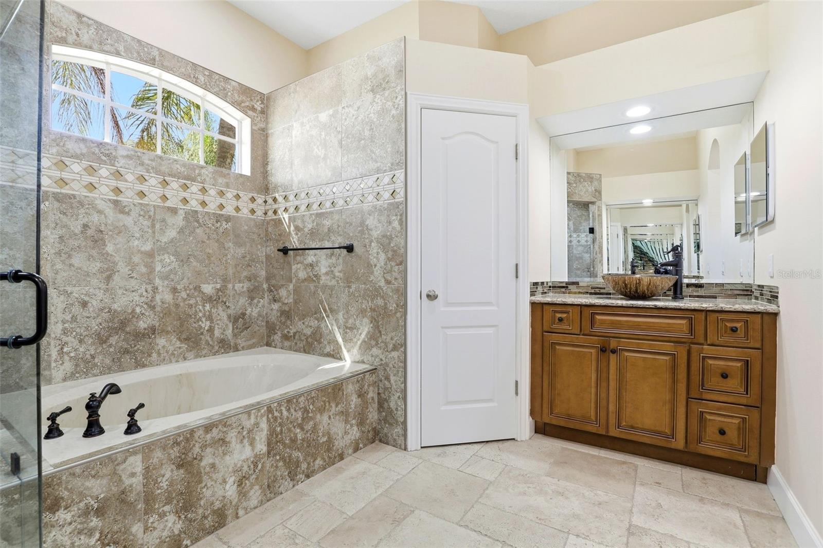 1356 ANNA CATHERINE DR, ORLANDO, FL, 32828