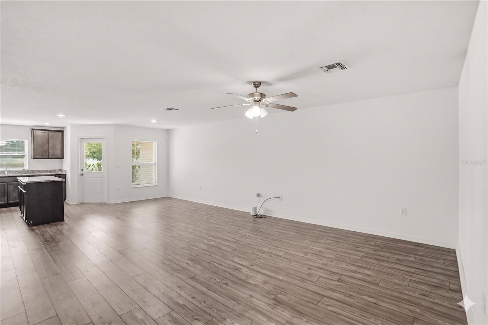 1758 WITHERNSEA CT, TAVARES, FL, 32778