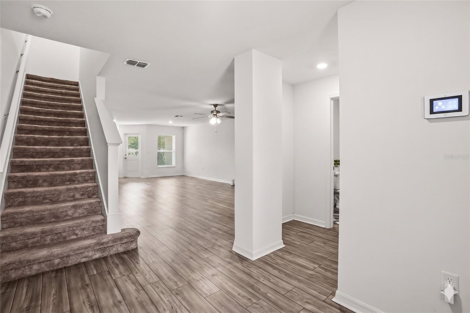 1758 WITHERNSEA CT, TAVARES, FL, 32778
