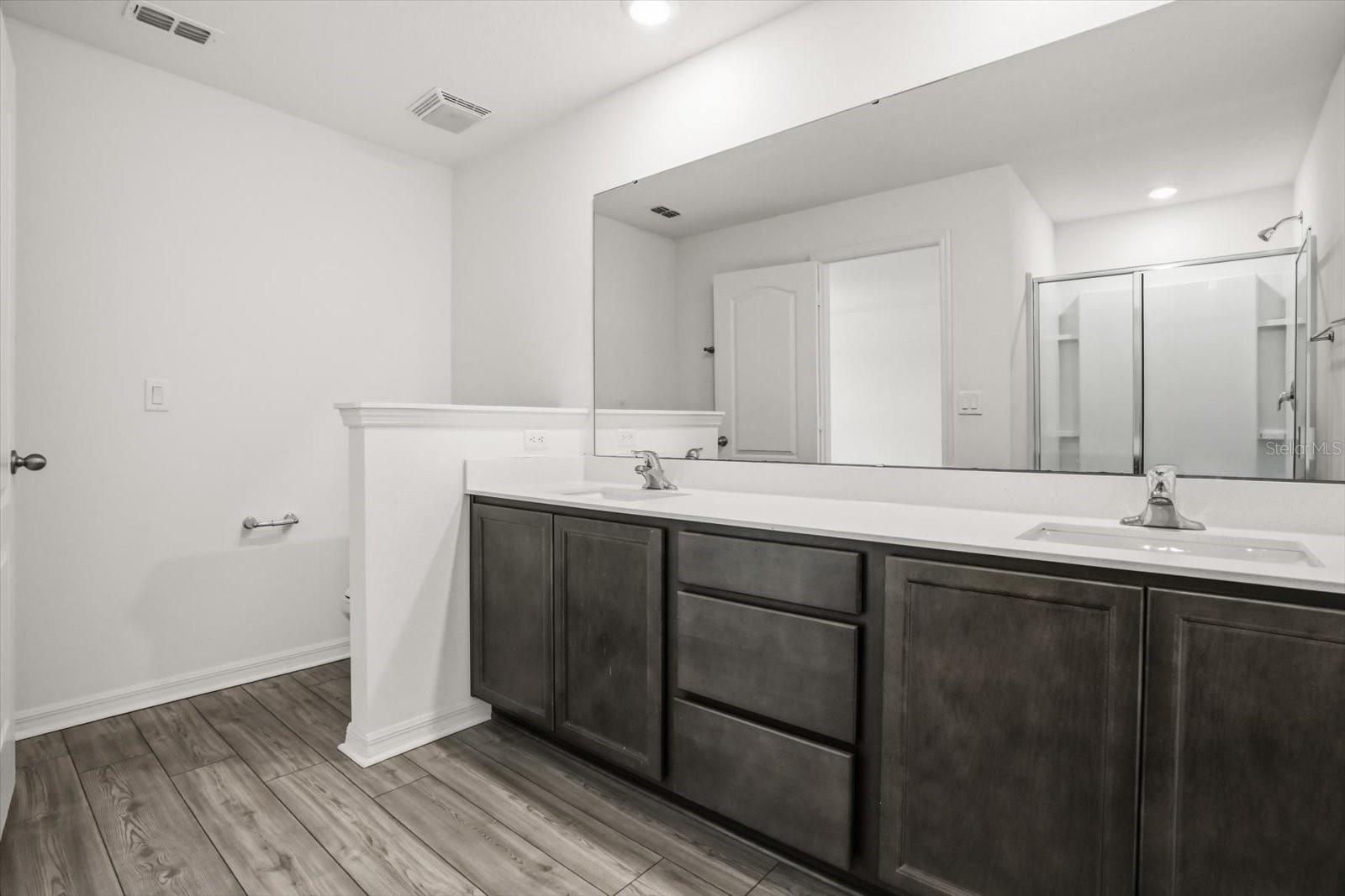 1758 WITHERNSEA CT, TAVARES, FL, 32778