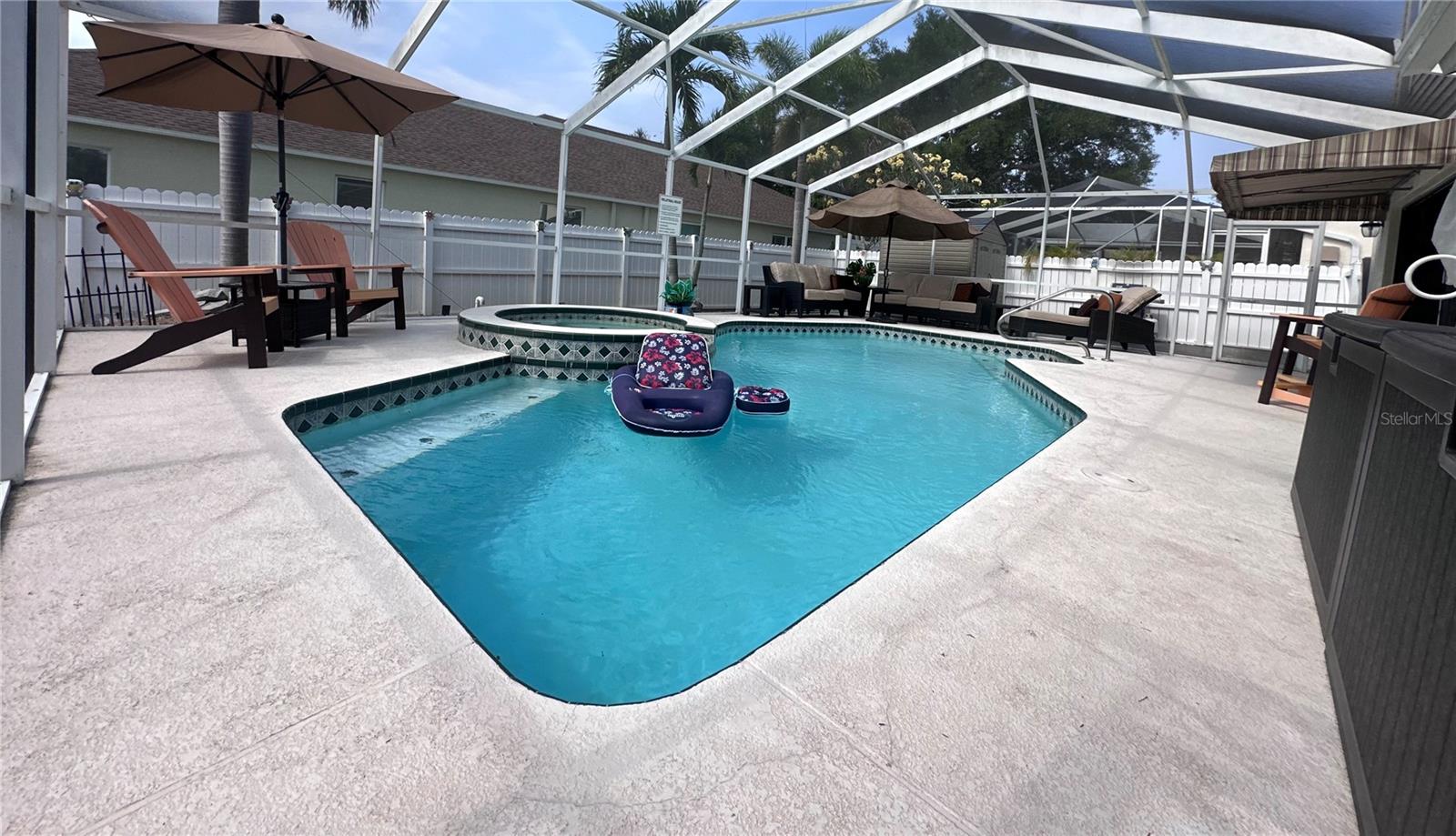 10632 LAKE VISTA DR, SEMINOLE, FL, 33772