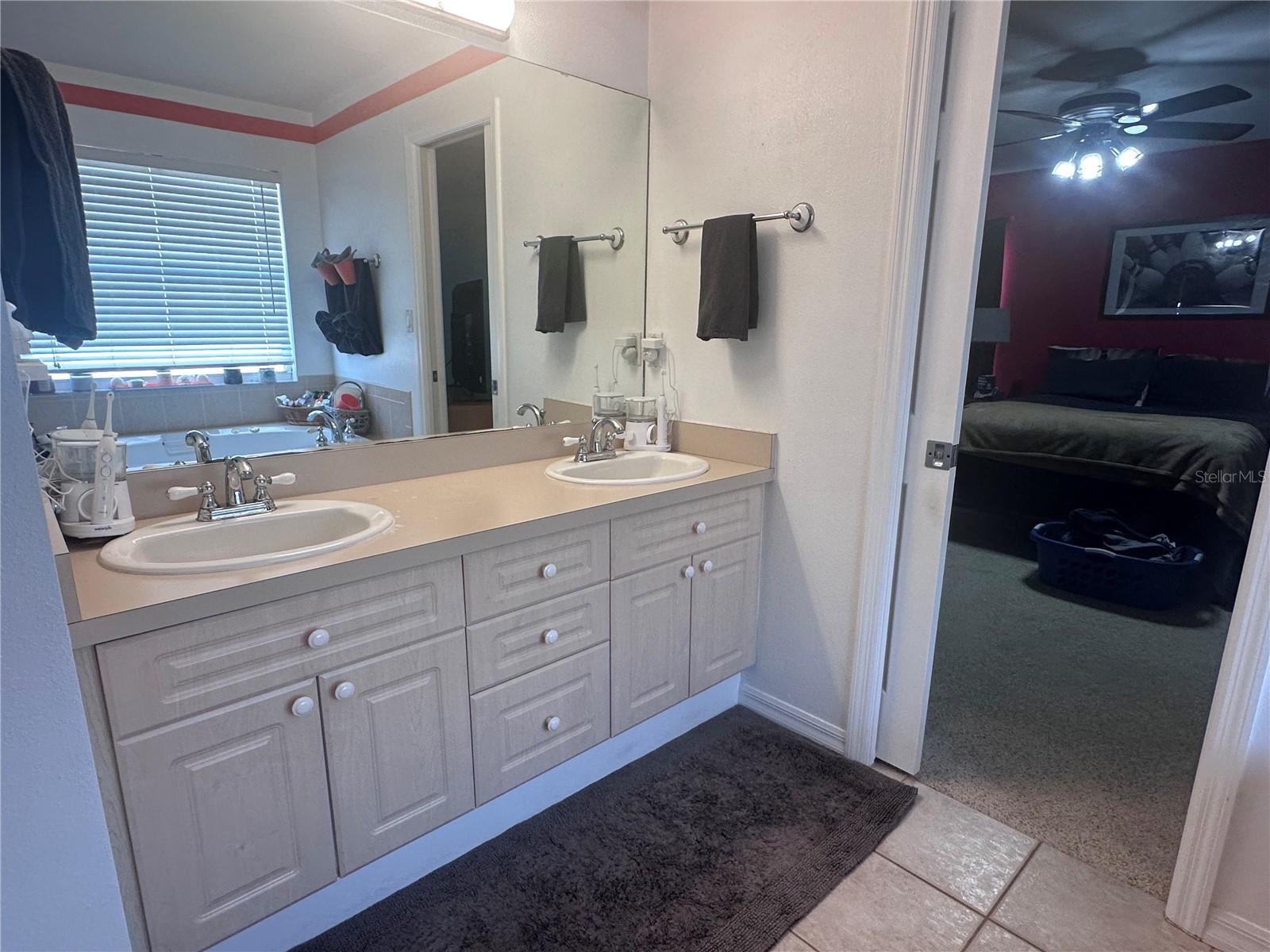 10632 LAKE VISTA DR, SEMINOLE, FL, 33772
