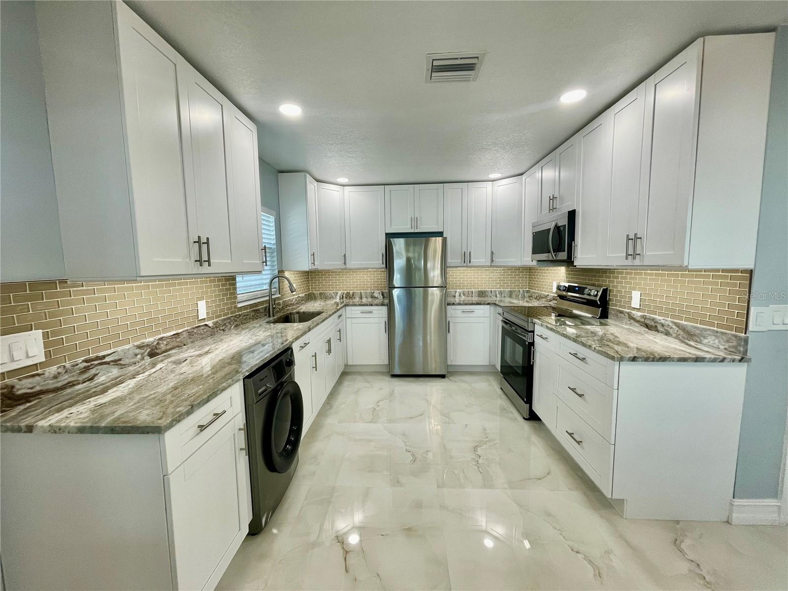 8503 WOODWICK CT, TAMPA, FL, 33615