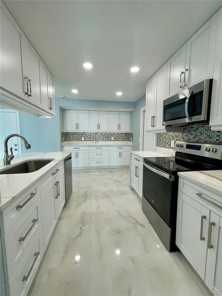 8503 WOODWICK CT, TAMPA, FL, 33615