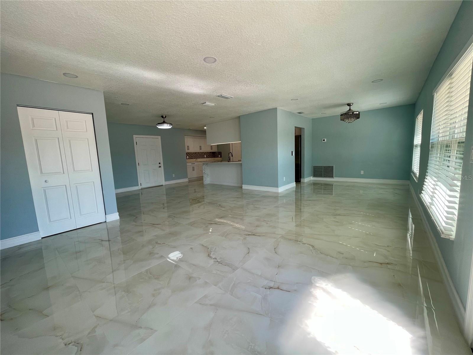 8503 WOODWICK CT, TAMPA, FL, 33615