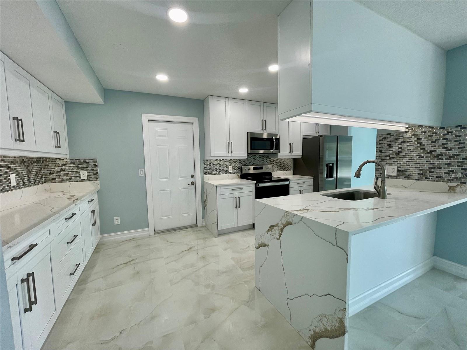 8503 WOODWICK CT, TAMPA, FL, 33615