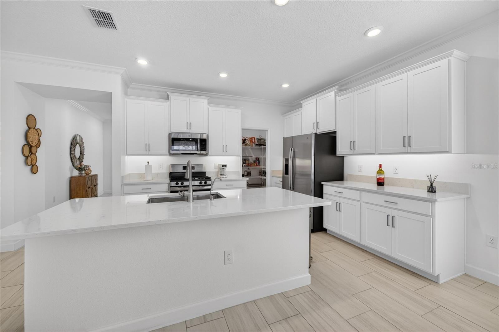 5513 LITTLE PATH DR, WIMAUMA, FL, 33598