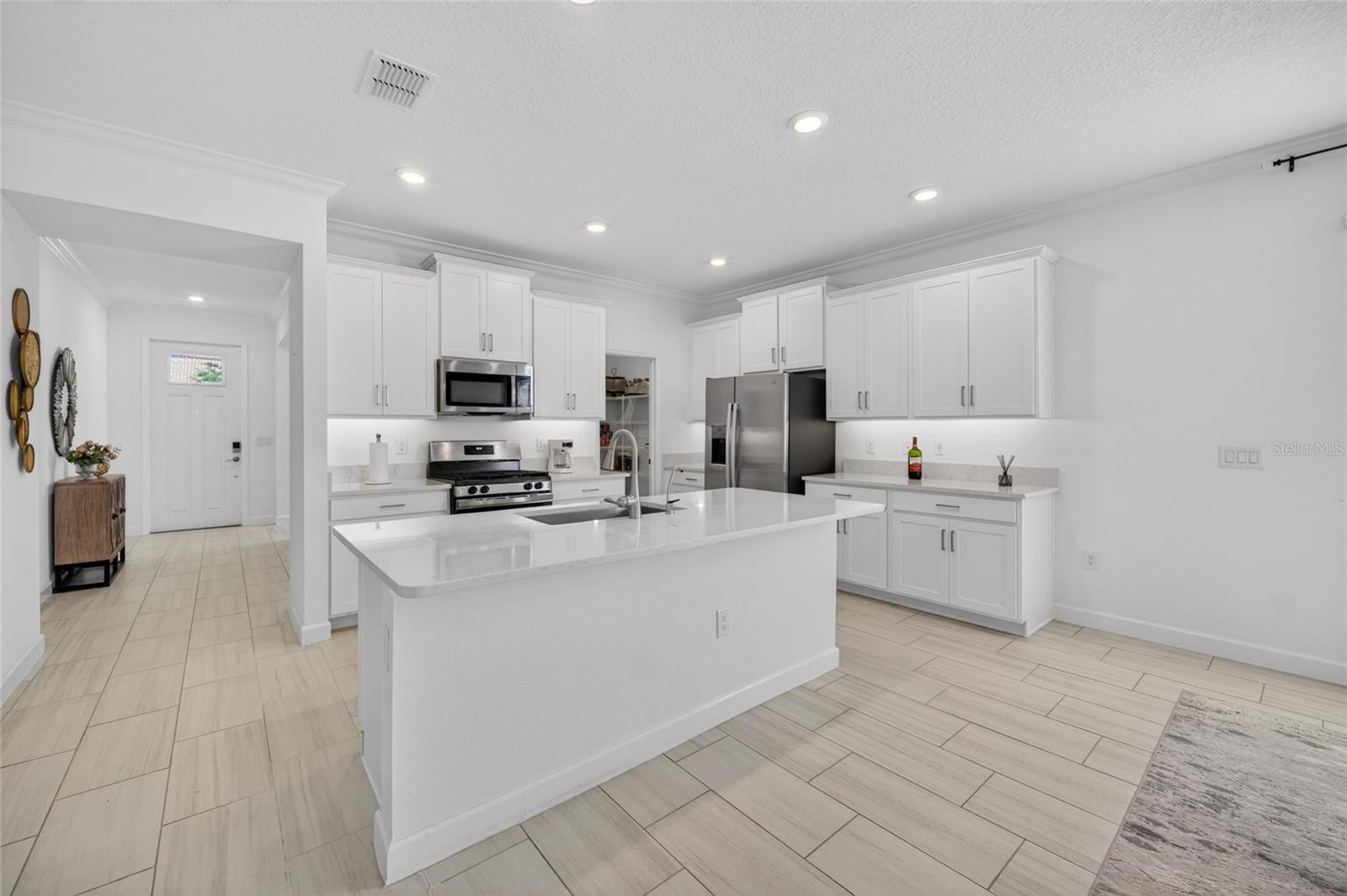 5513 LITTLE PATH DR, WIMAUMA, FL, 33598