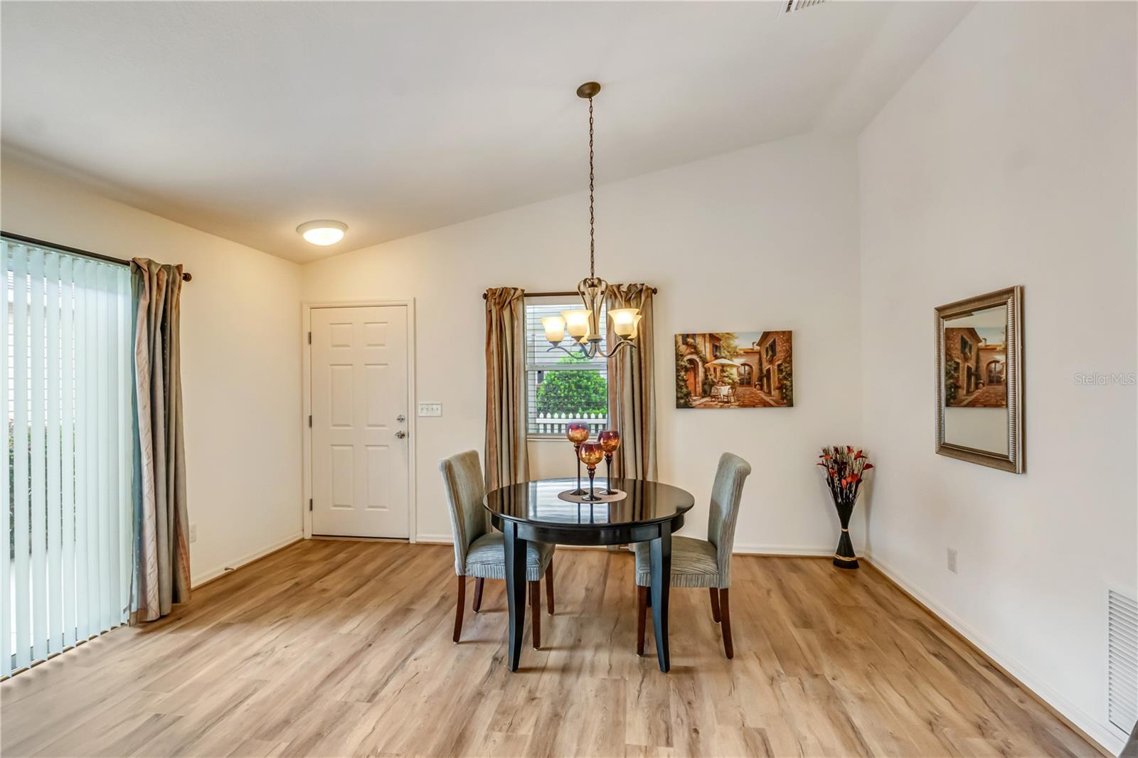 1806 QUEENSBURY TER, THE VILLAGES, FL, 32162