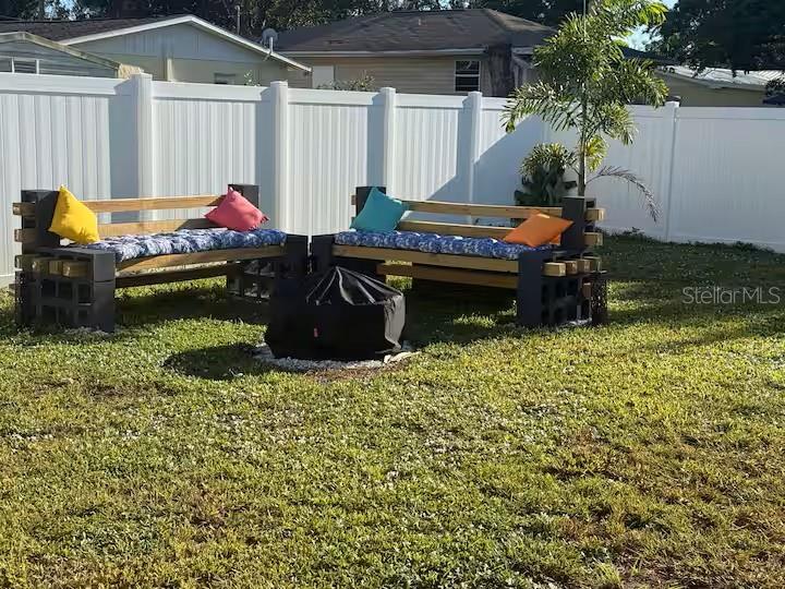 525 SHOWALTER AVE, PUNTA GORDA, FL, 33950