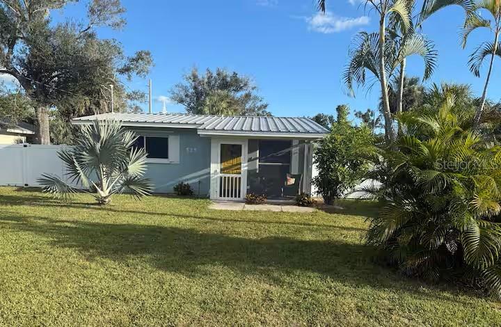 525 SHOWALTER AVE, PUNTA GORDA, FL, 33950