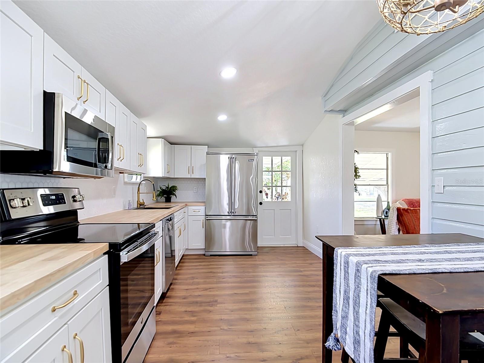 445 W HOOKER ST, BARTOW, FL, 33830