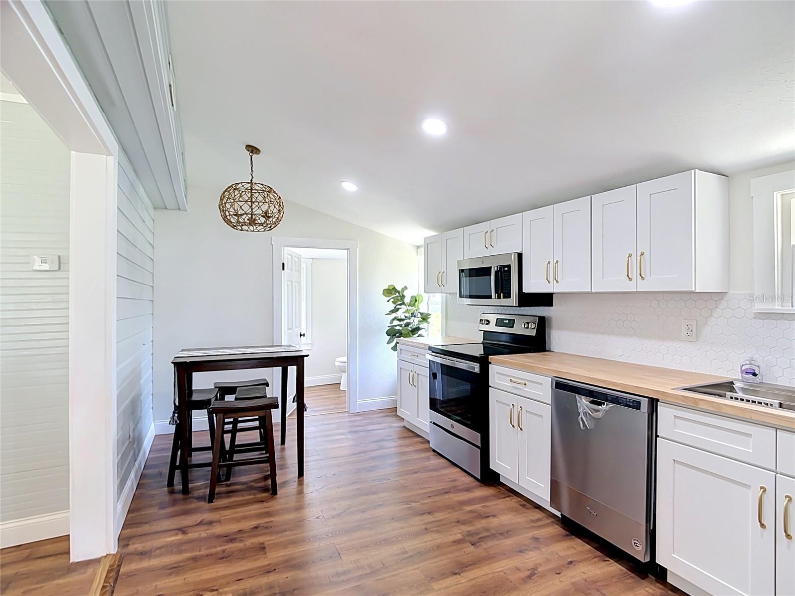 445 W HOOKER ST, BARTOW, FL, 33830