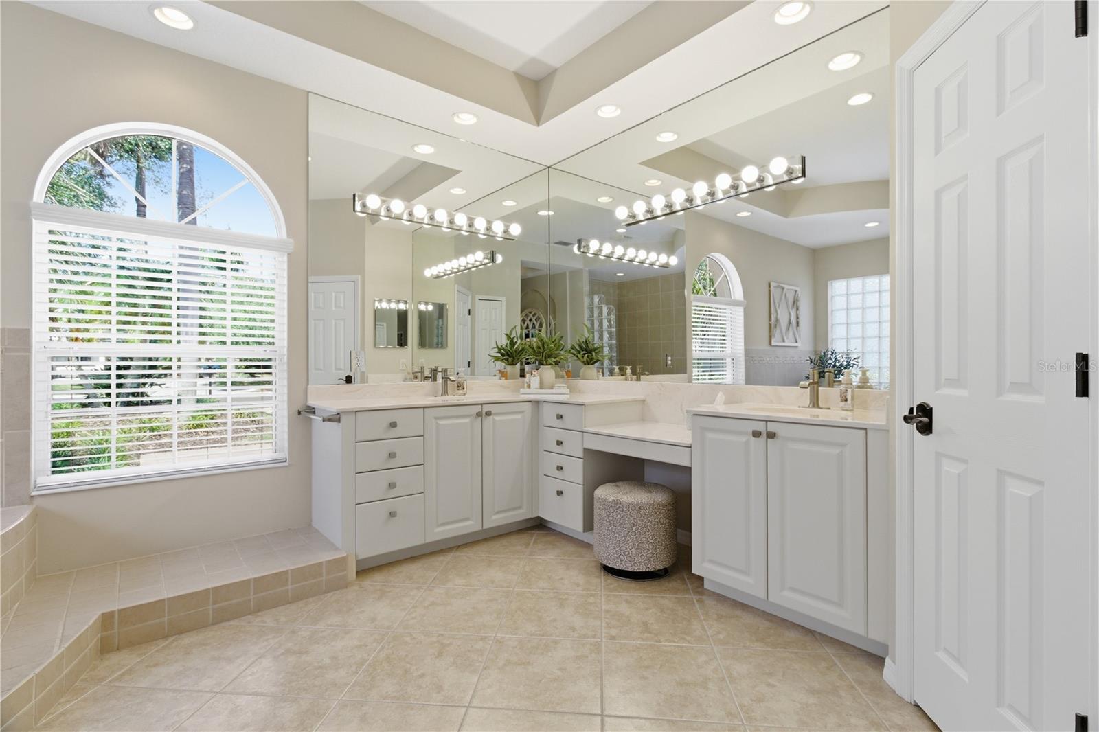 8309 GROSVENOR CT, BRADENTON, FL, 34201